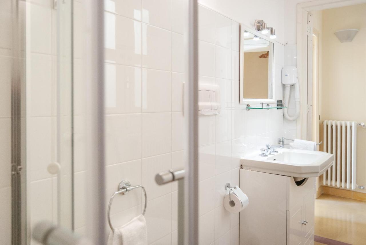 B&B Risveglio Col Rosone Lecce Ngoại thất bức ảnh